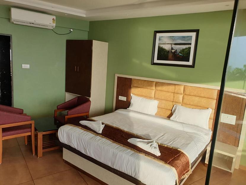 Hotel The Oceanic Front - Mangalore