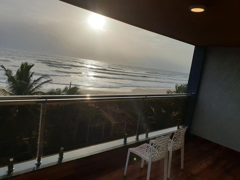 The Oceanic Front - Mangalore
