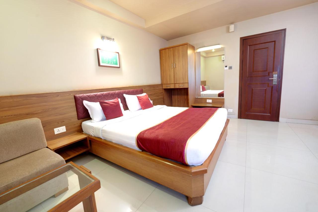 Prestige, Hotel