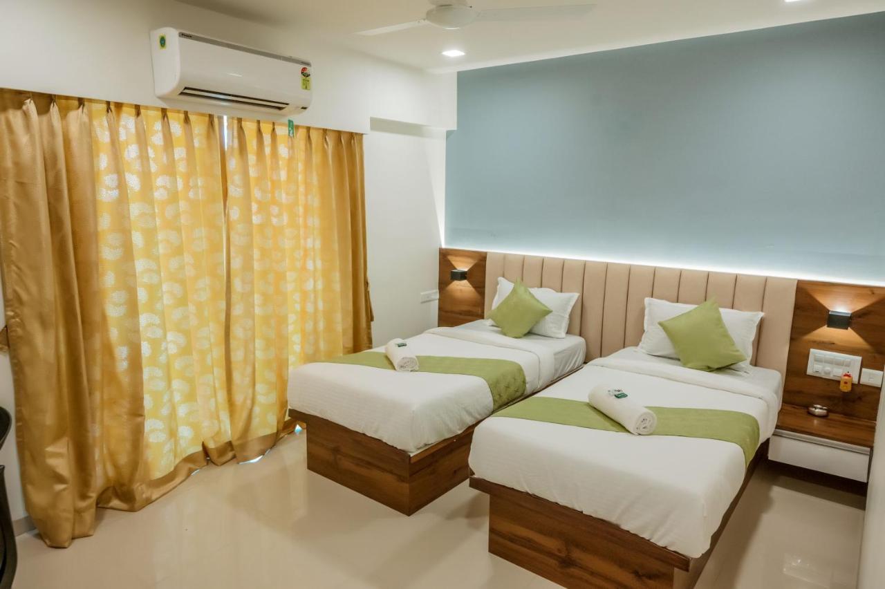 Hotel Heraa International