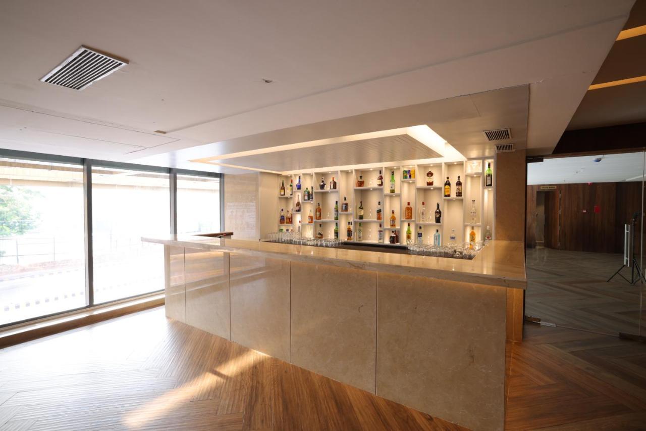 The Sea View, 4*