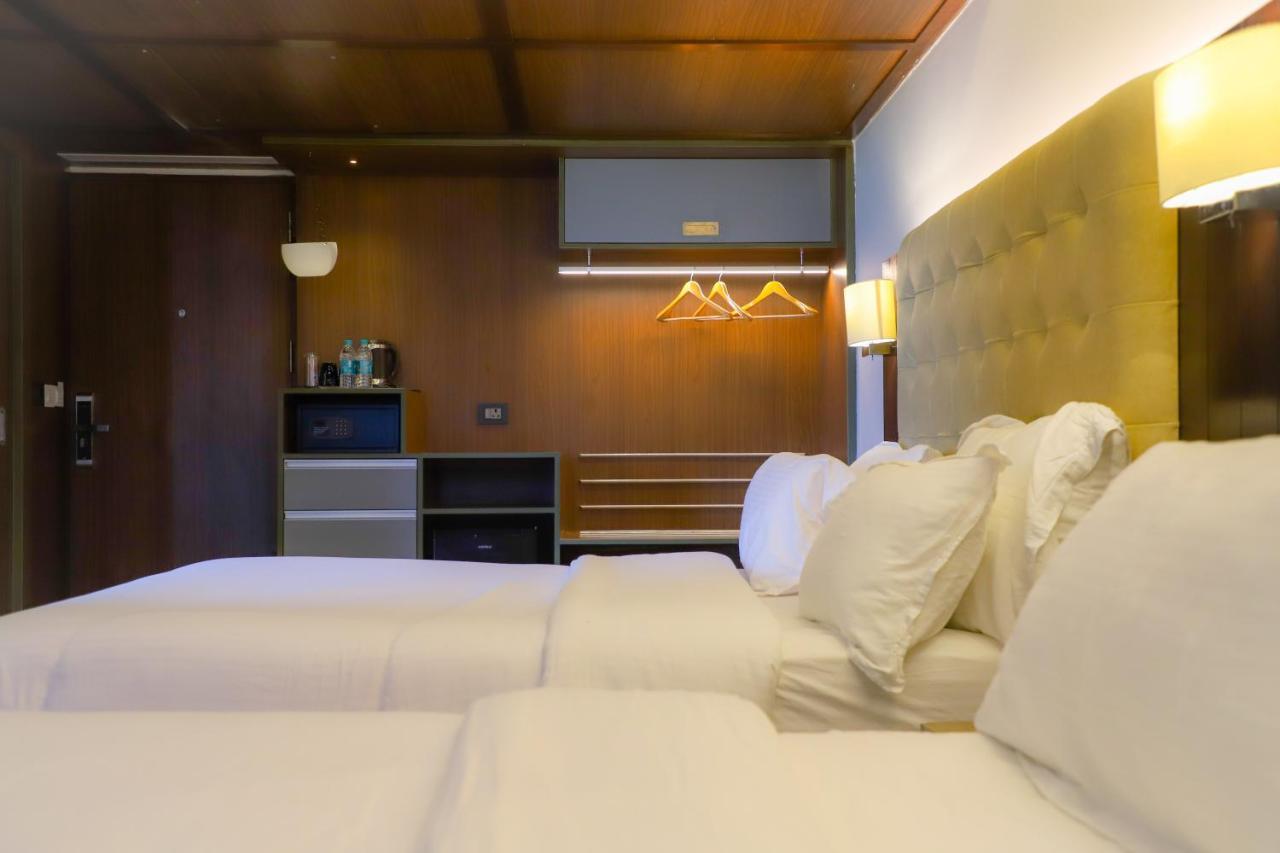 The Sea View, Hotel