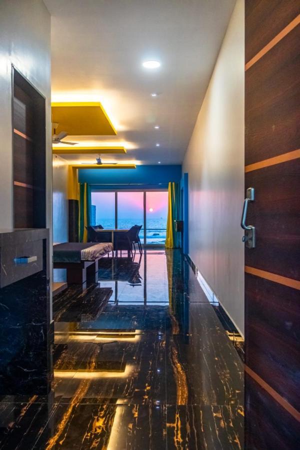 Raj Seafront 202 Guest house