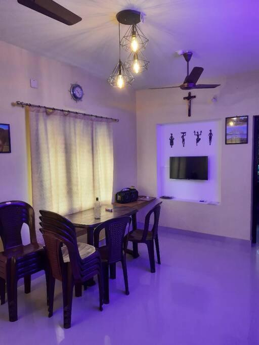 2 Bhk House, On Premise Parking, Upto 10 Guests * Mangalore