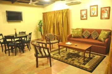 Summer Sands Hotel