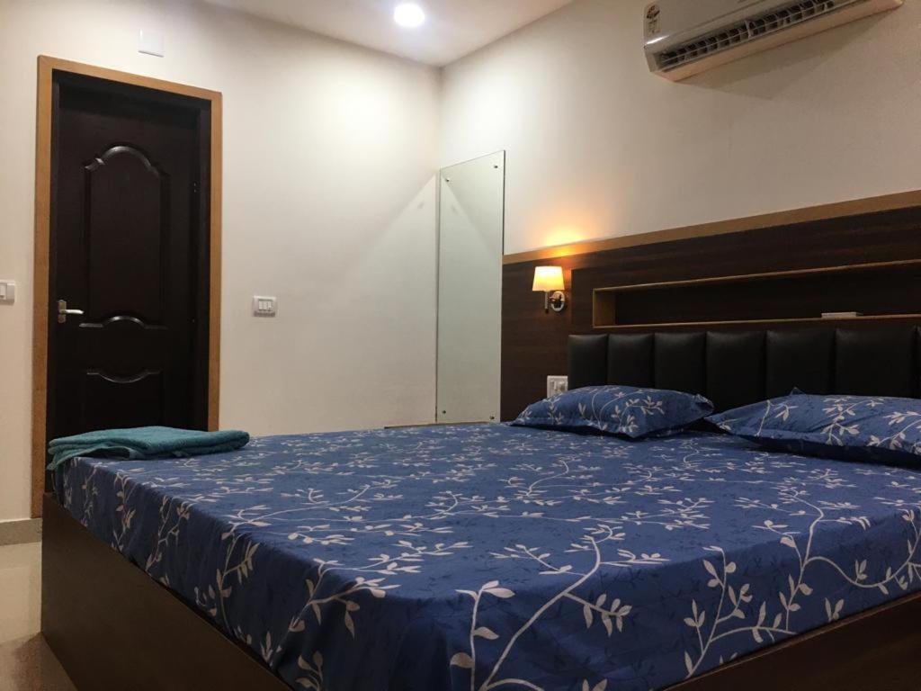 Vaishnavi Furnished Flats Apartment
