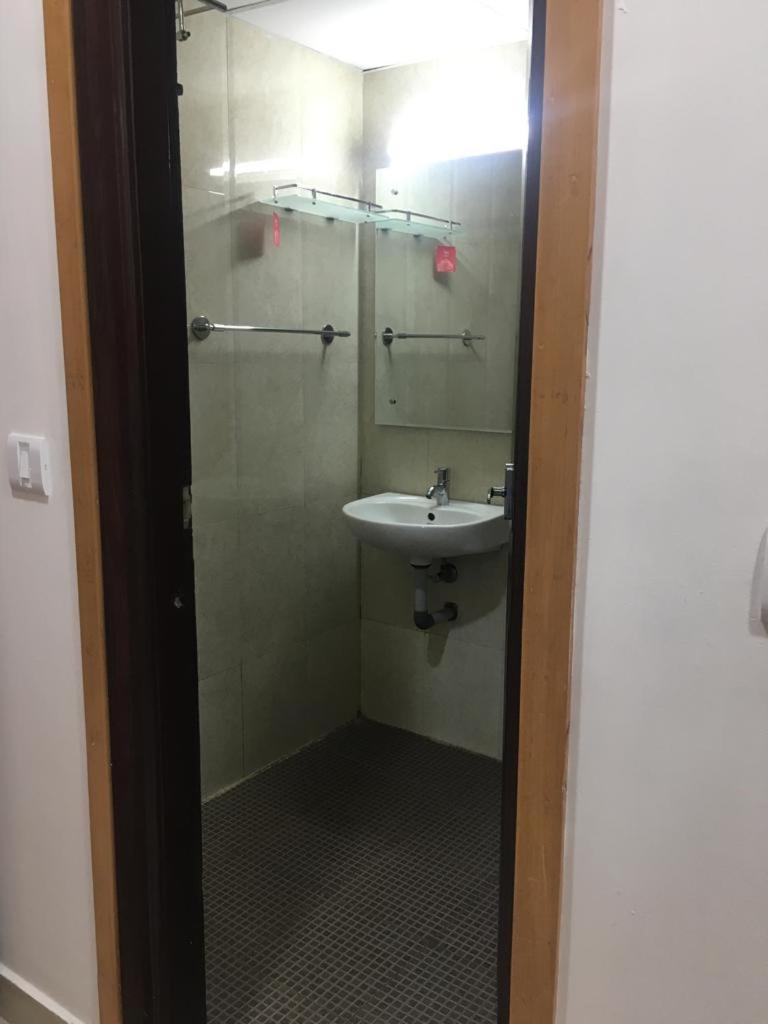 Apartment Vaishnavi Furnished Flats *