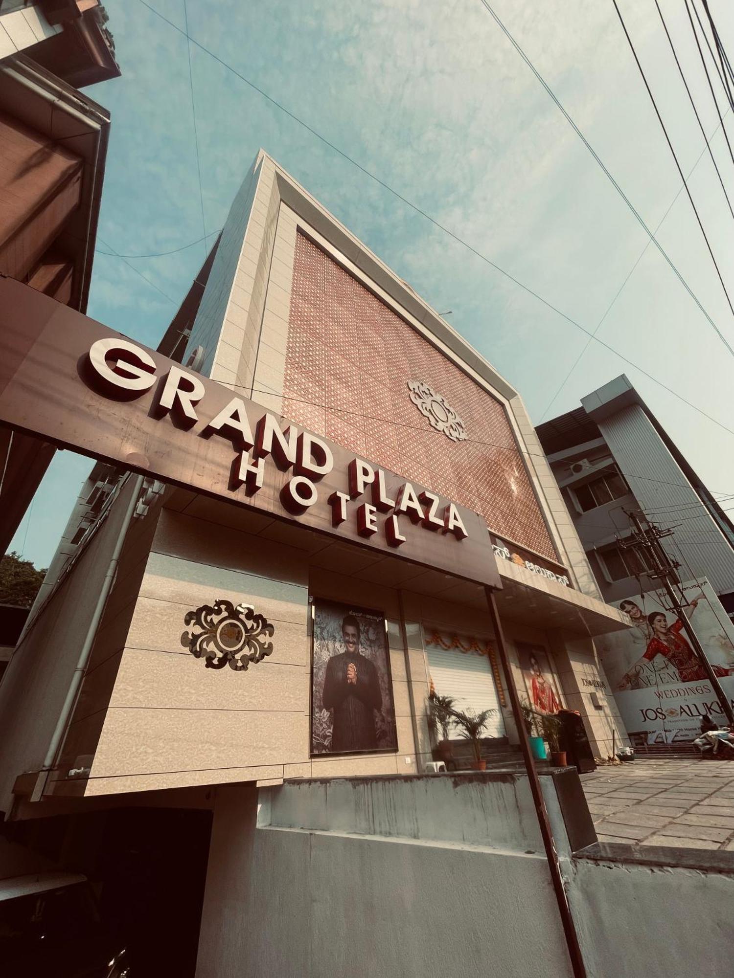 Hotel Grand Plaza