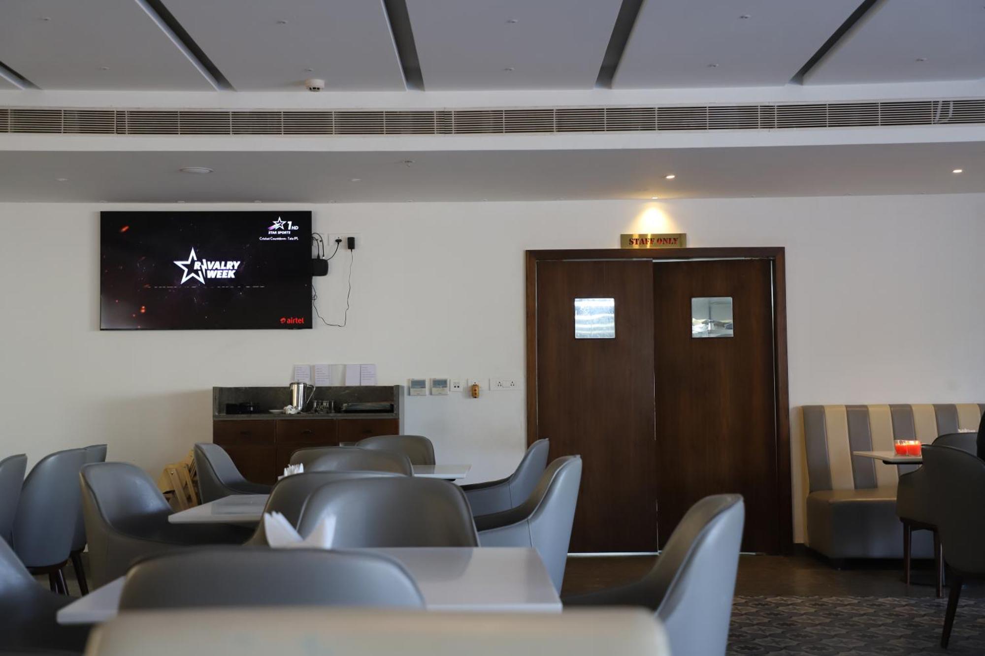 The Sea View, Hotel