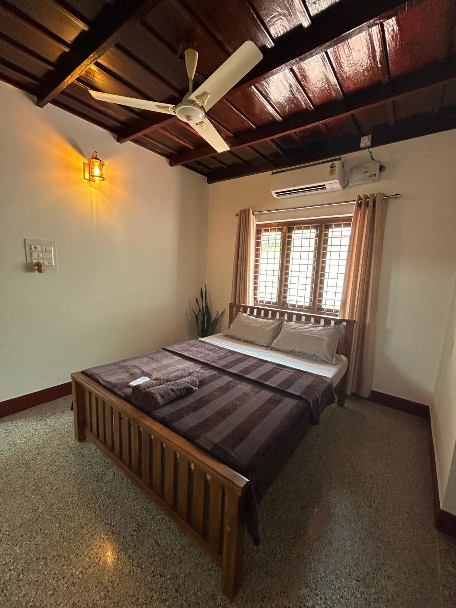 Holiday home Glanwoods - 2bhk Independent Private House In - Pets Allowed *