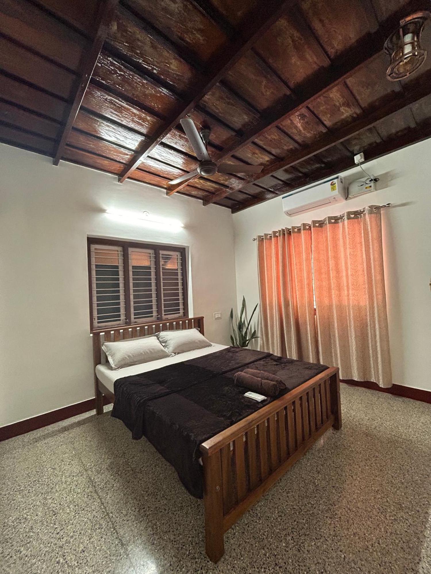 Holiday home Glanwoods - 2bhk Independent Private House In - Pets Allowed