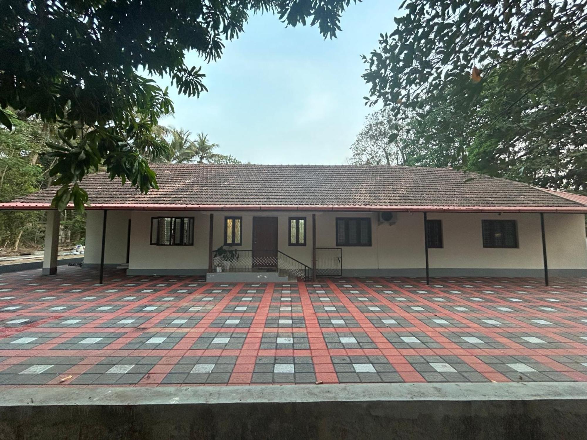 Glanwoods - 2bhk Independent Private House In - Pets Allowed * Mangalore