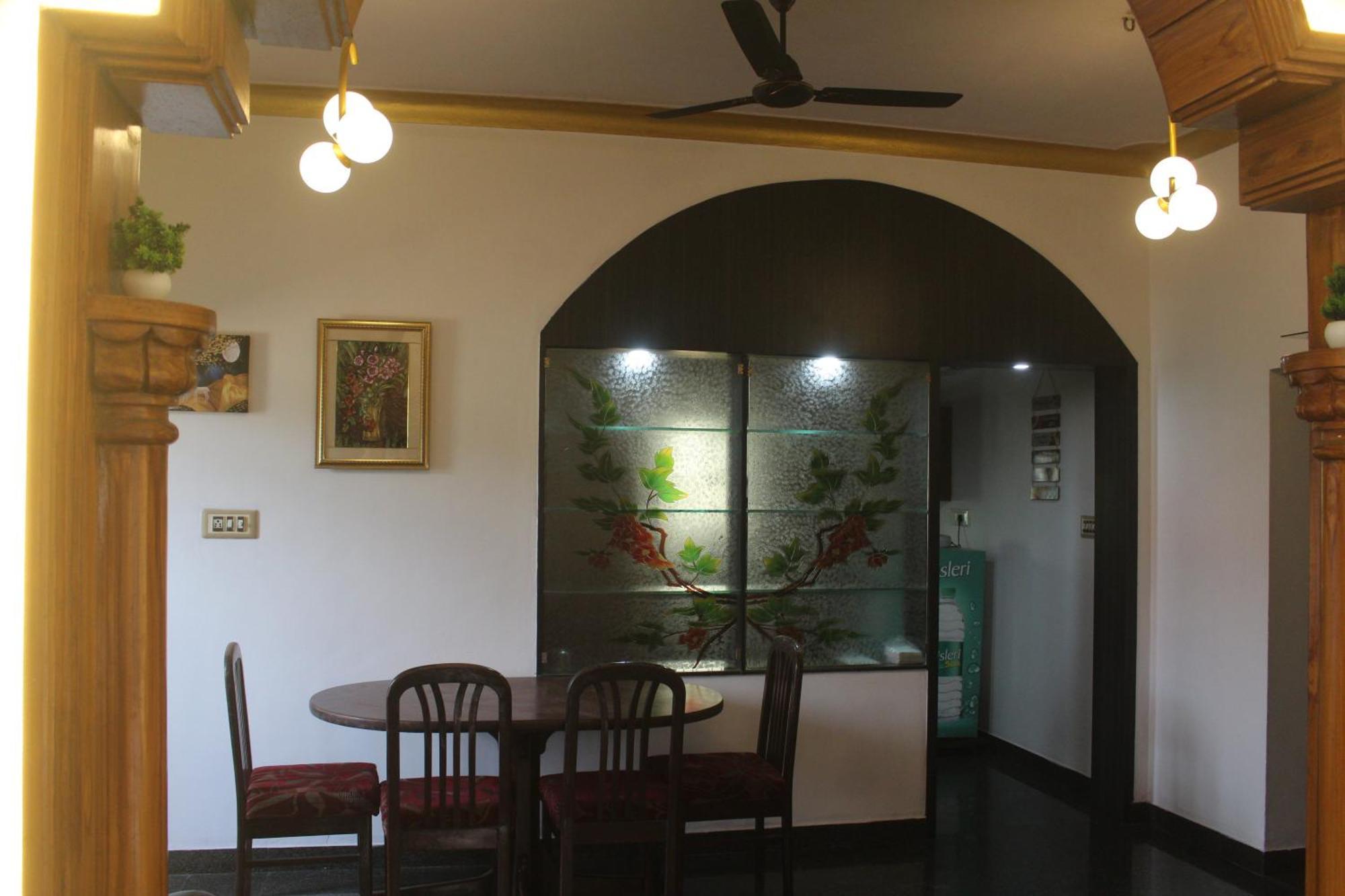 Tropical Homestay *