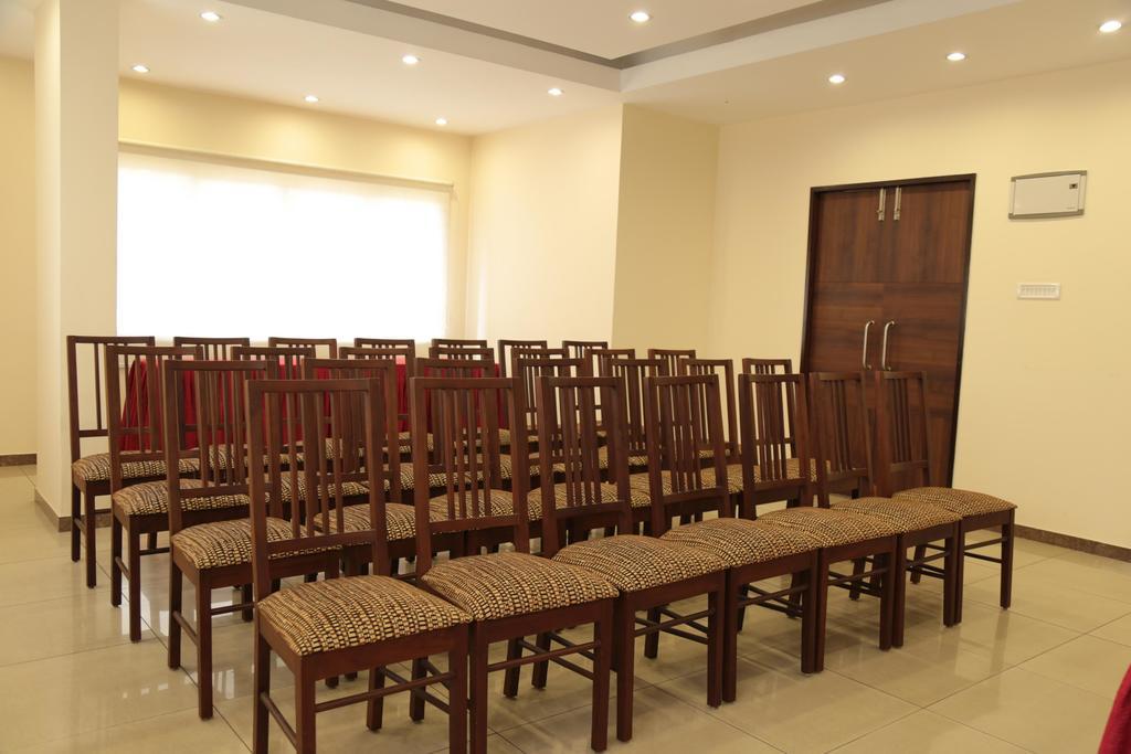 Hotel Oyo 1604 Hotel Suman Residency Mangalore