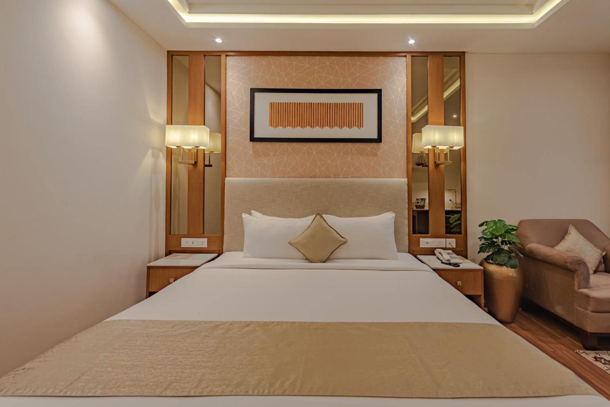 Hotel Goldfinch Mangalore
