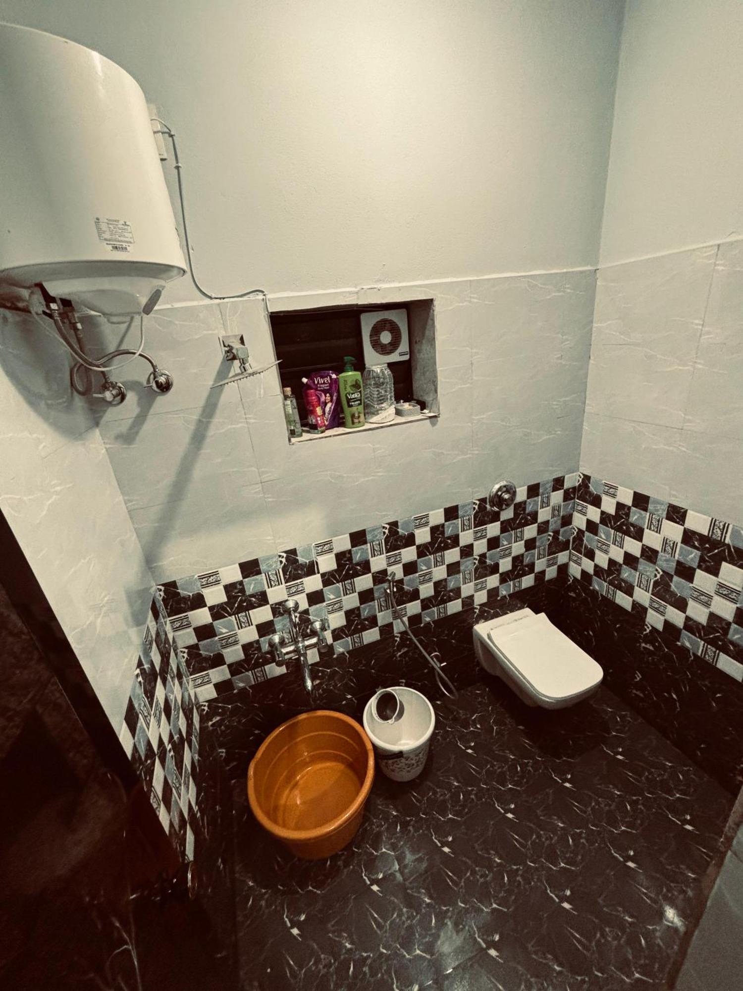 Apartment Sukruthi Service *