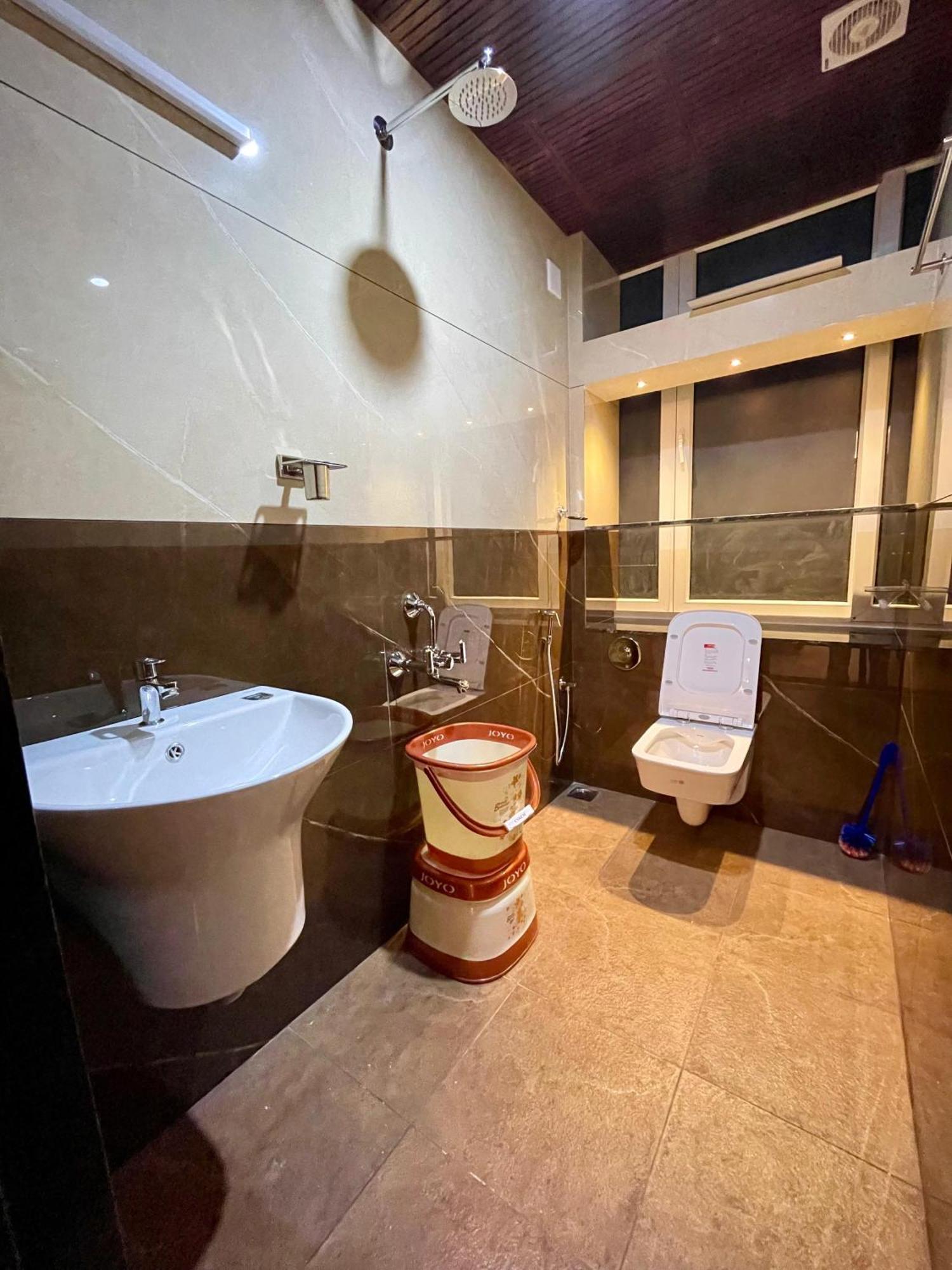 Apartment #1bhk With 3-4 Person Occupancy Family Only