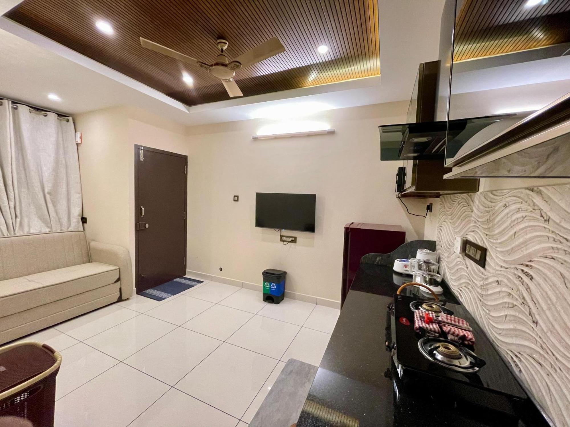 #1bhk With 3-4 Person Occupancy Family Only Apartment *