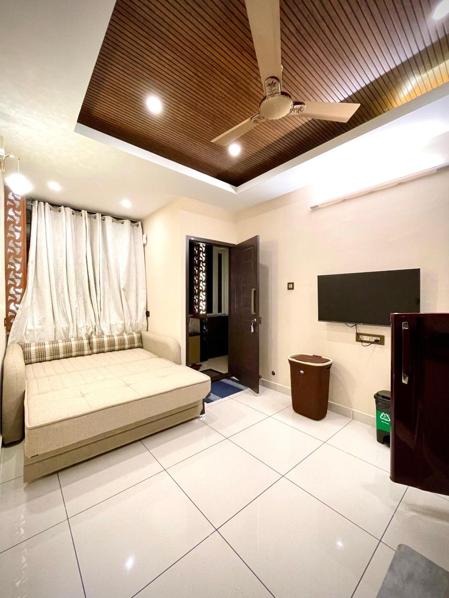 #1bhk With 3-4 Person Occupancy Family Only Apartment *