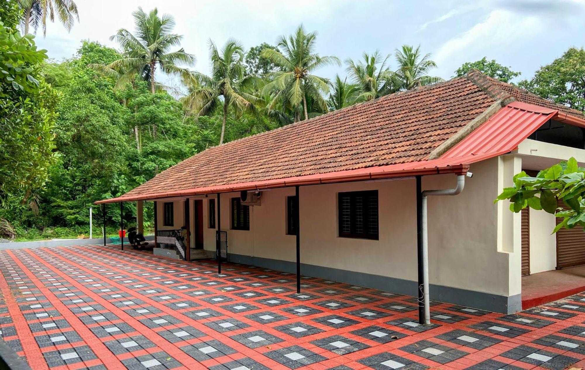 Glanwoods - 2bhk Independent Private House In - Pets Allowed