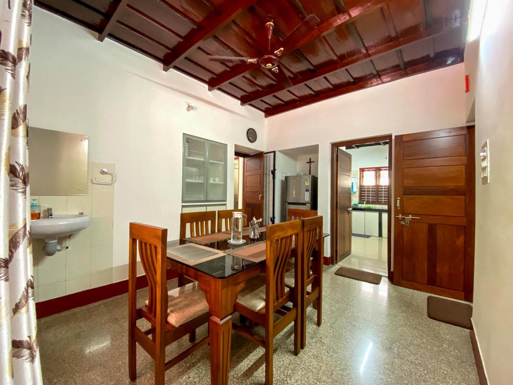 Glanwoods - 2bhk Independent Private House In - Pets Allowed * Mangalore