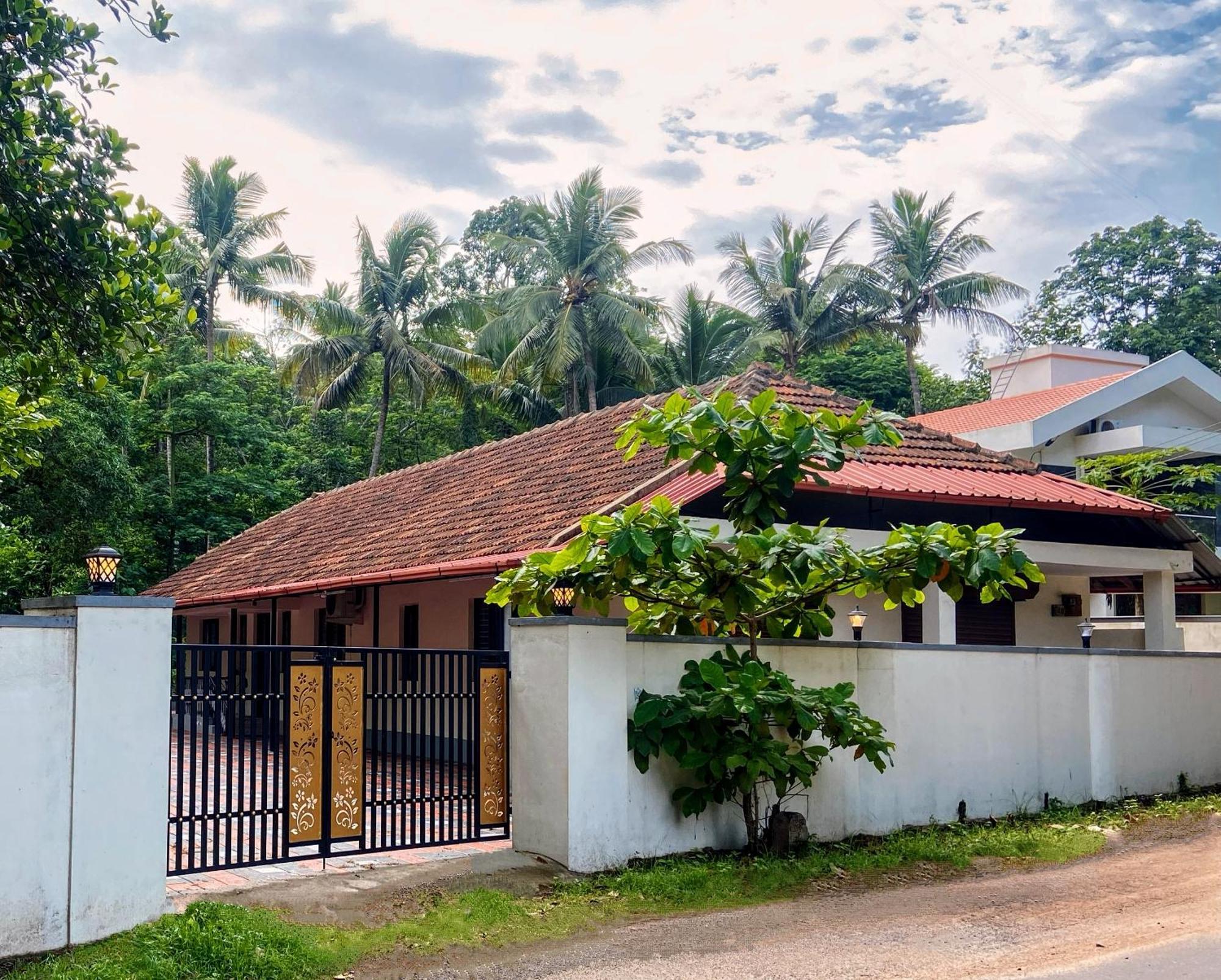 Glanwoods - 2bhk Independent Private House In - Pets Allowed *