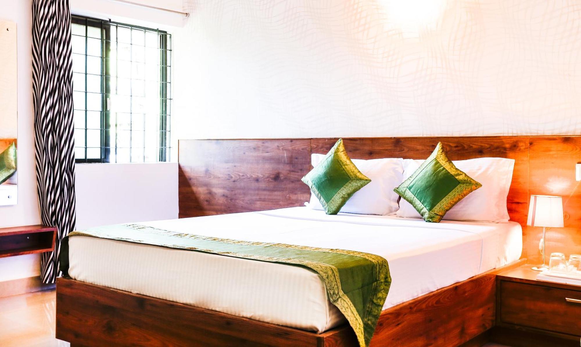Treebo Comforts Inn, Road Deralakatte 3* Mangalore