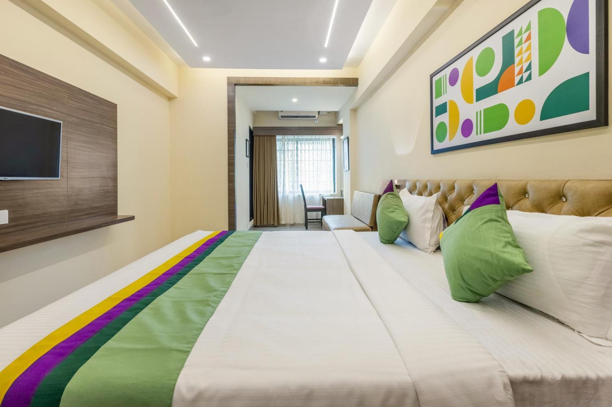 Treebo Sky Grand, 5 Min From Airport