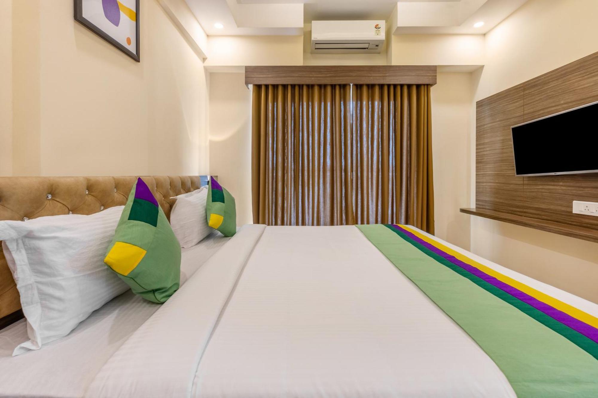 Treebo Sky Grand, 5 Min From Airport Hotel 3*