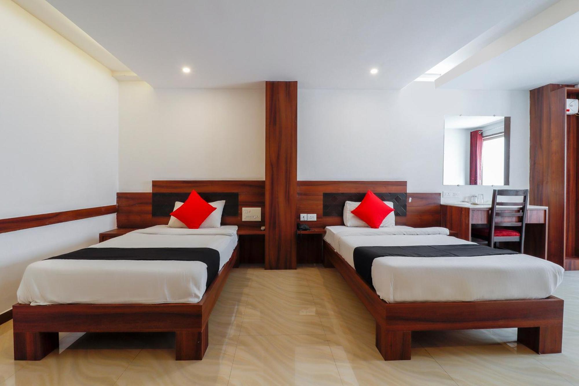 Hotel Capital O Sai Arya Residency 3*