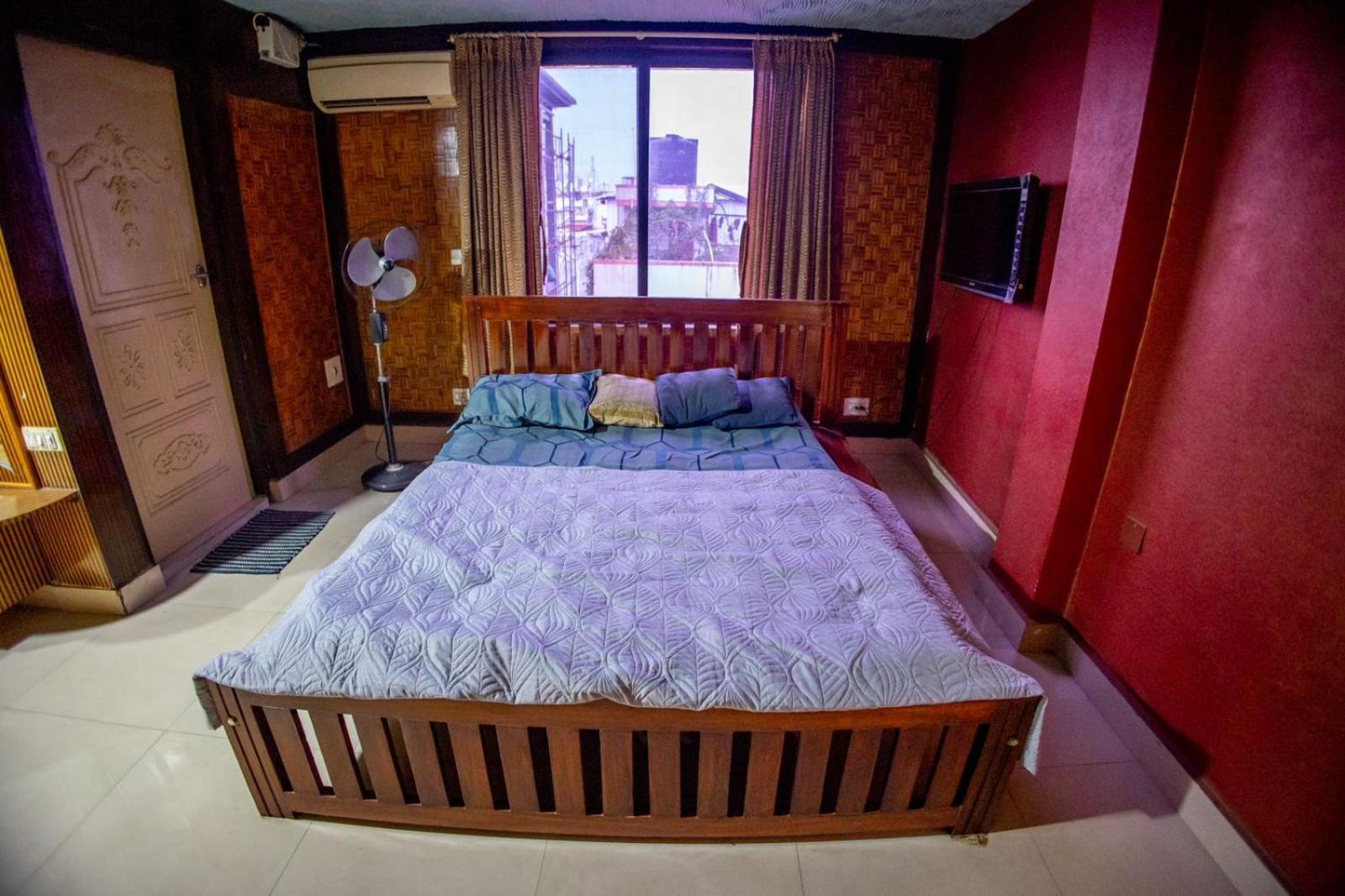 Rakhi's Groove Loft Apartment *