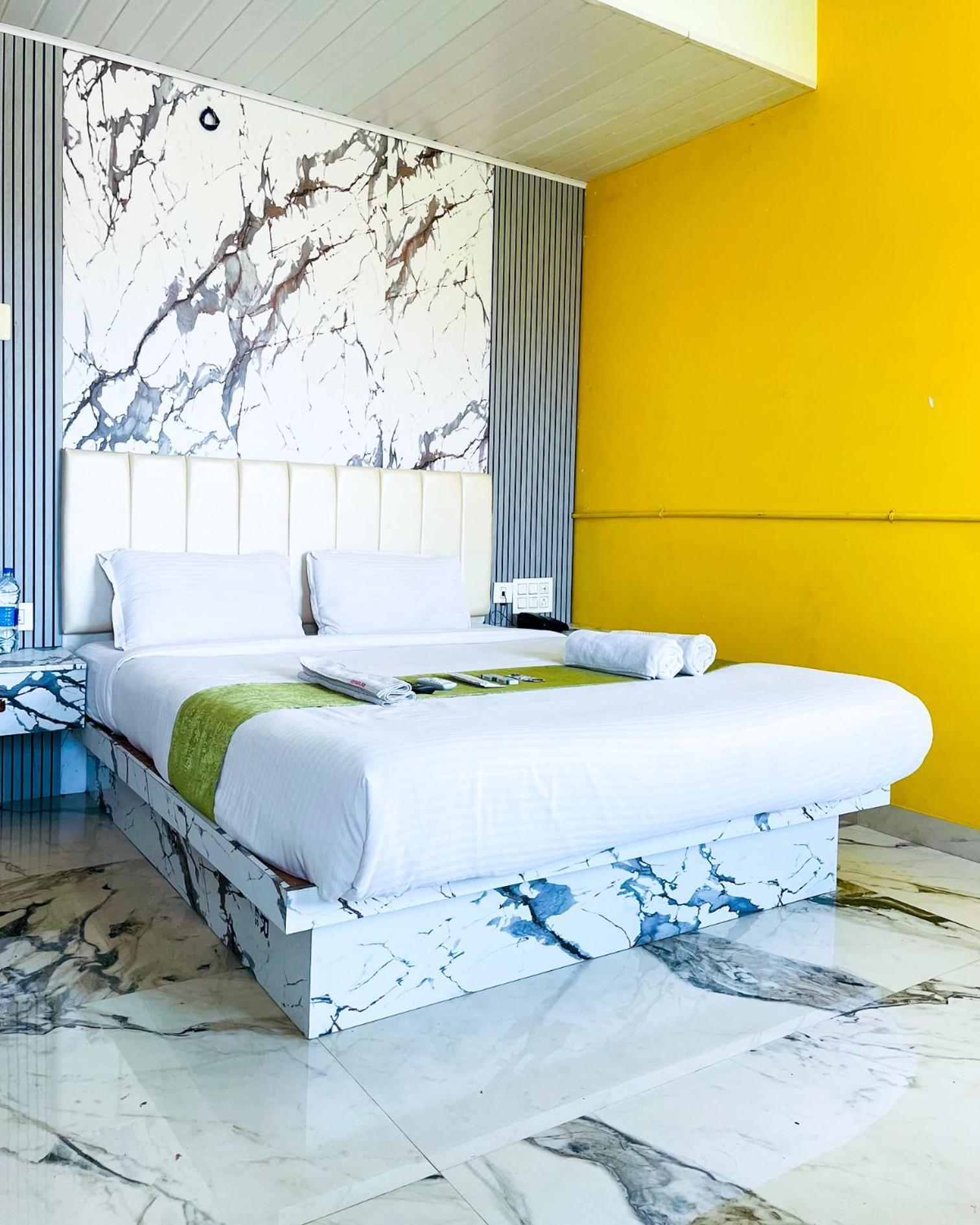 Heraa Hotel