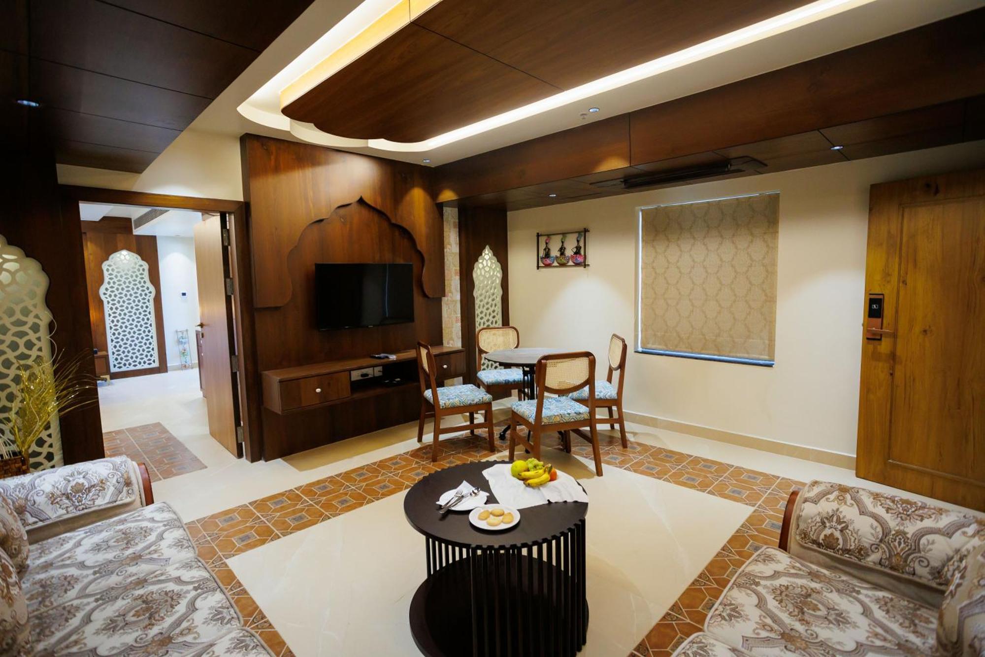 Hotel Aj Grand Elite