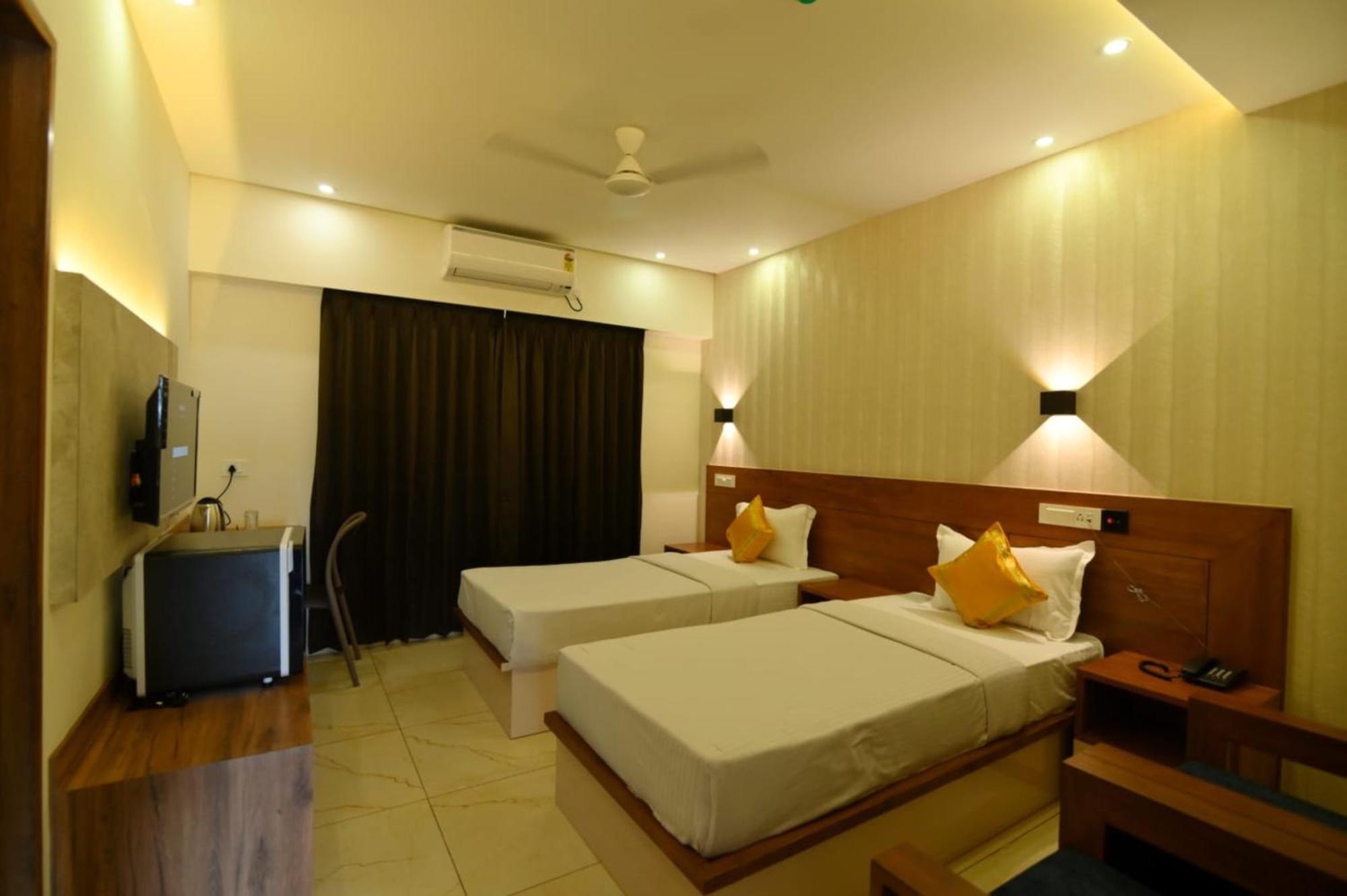 Aurelia Comforts - Deralakatte 3* Mangalore