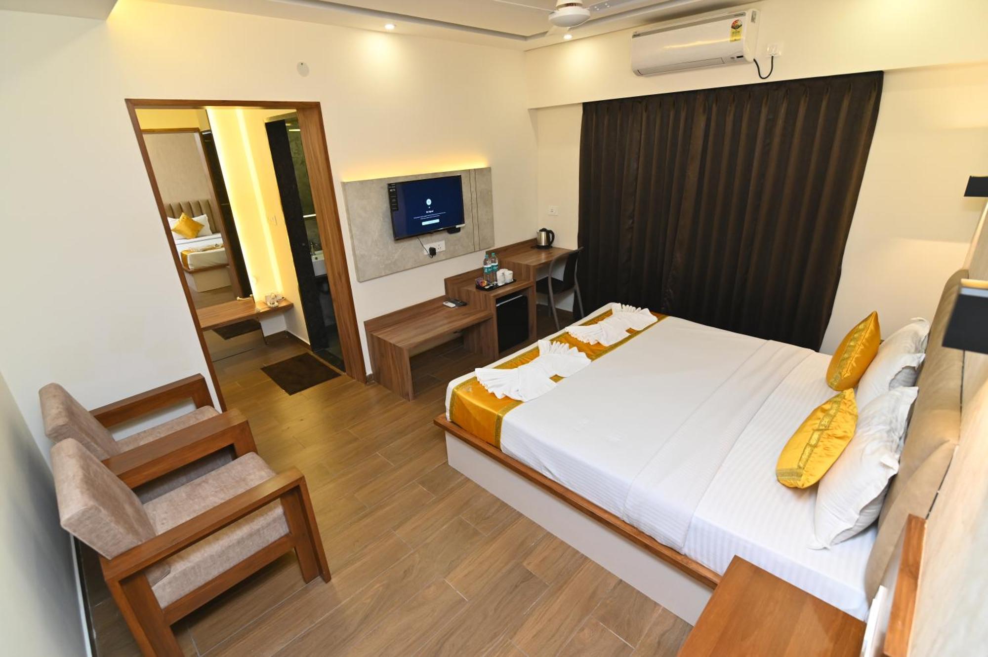 Hotel Aurelia Comforts - Deralakatte 3*