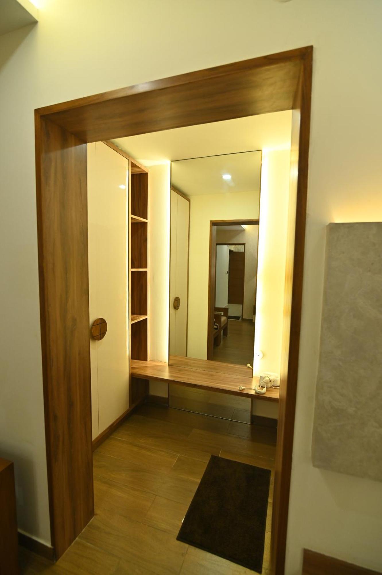 Aurelia Comforts - Deralakatte Hotel Mangalore