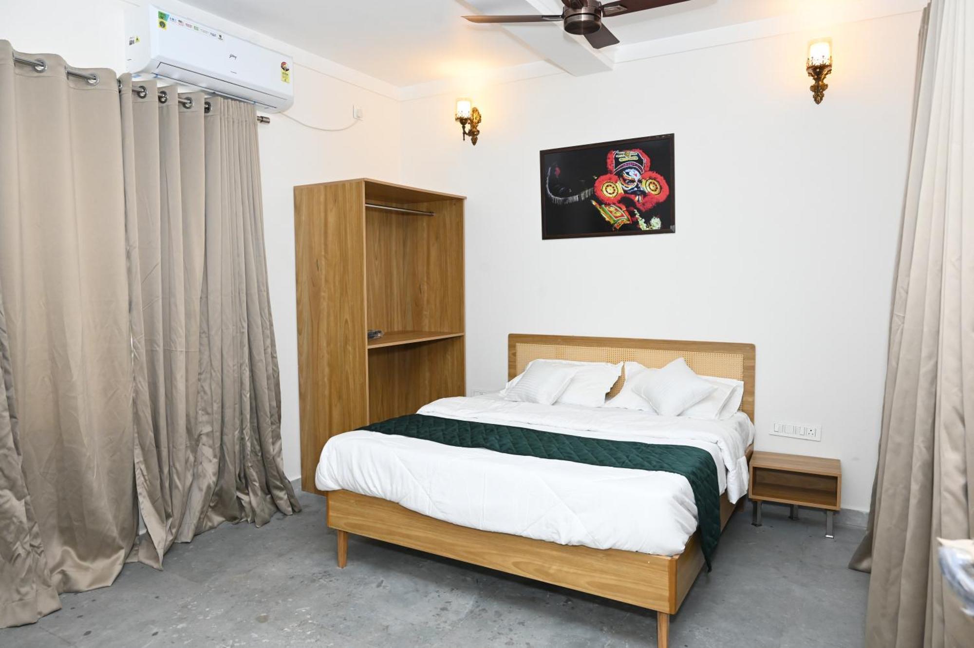Hotel Saroja By Monarch Mangalore