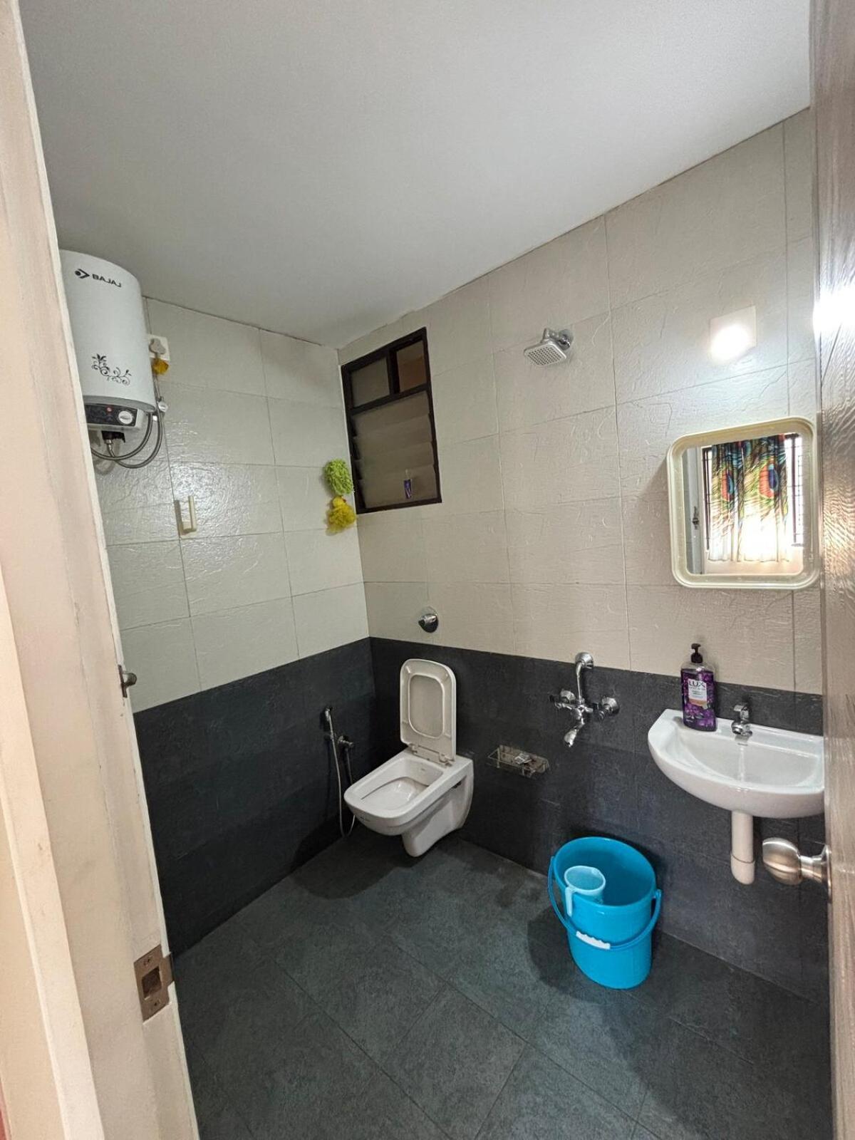 Spacious 3bhk For A Perfect Apartment *