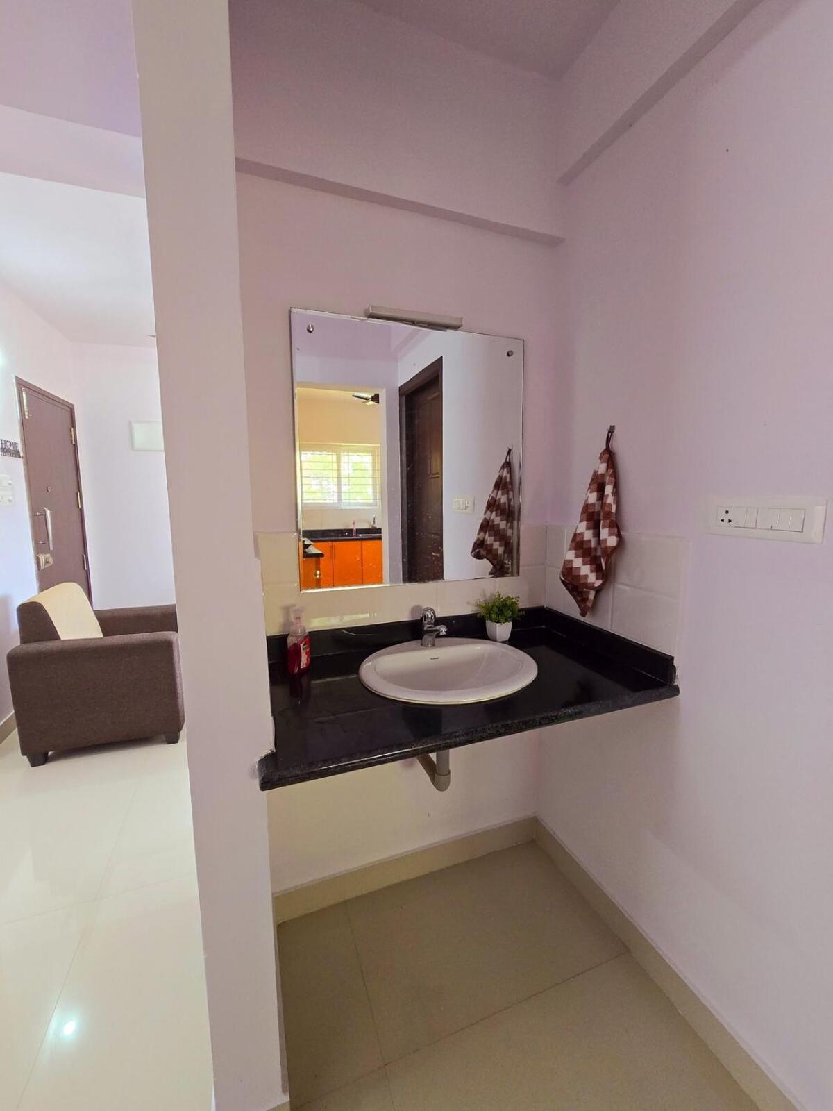 Cozy Easy Access - Groceries & Transport Mangalore
