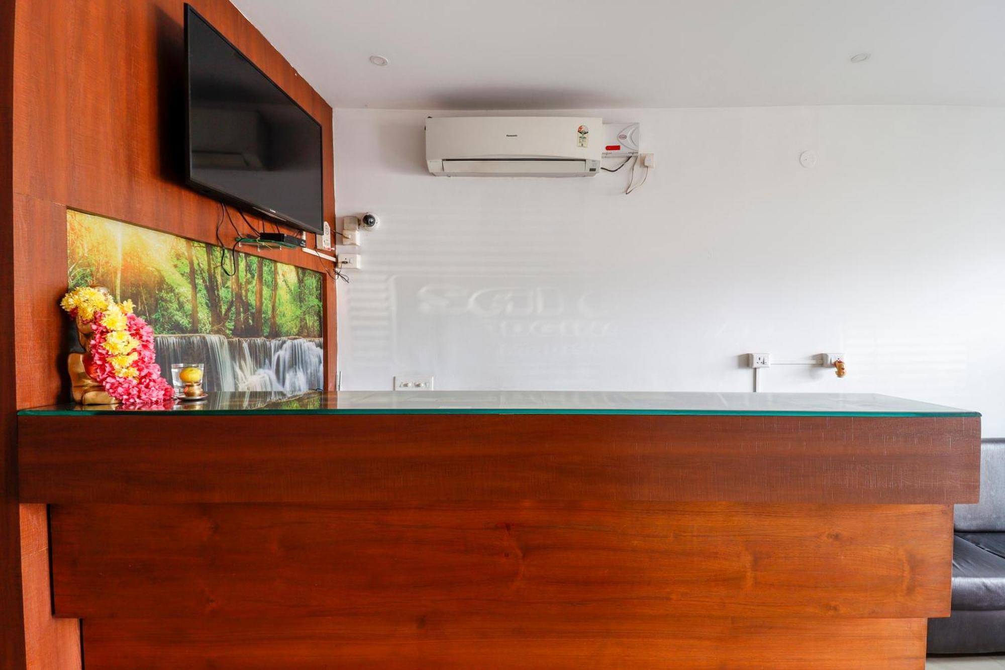 Hotel Capital O Sai Arya Residency