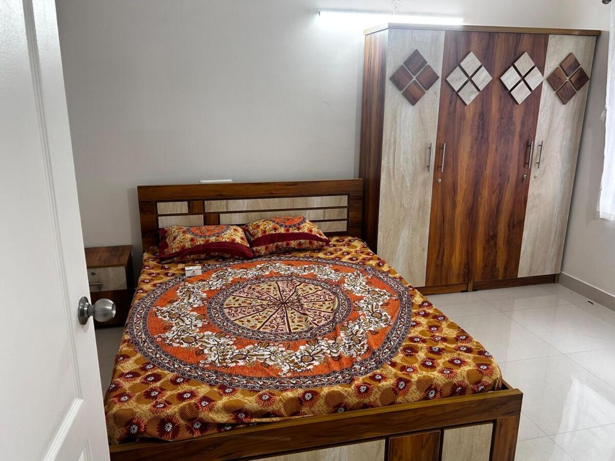 Apartment 2-3 Bhk Furnished Flat With Amenities