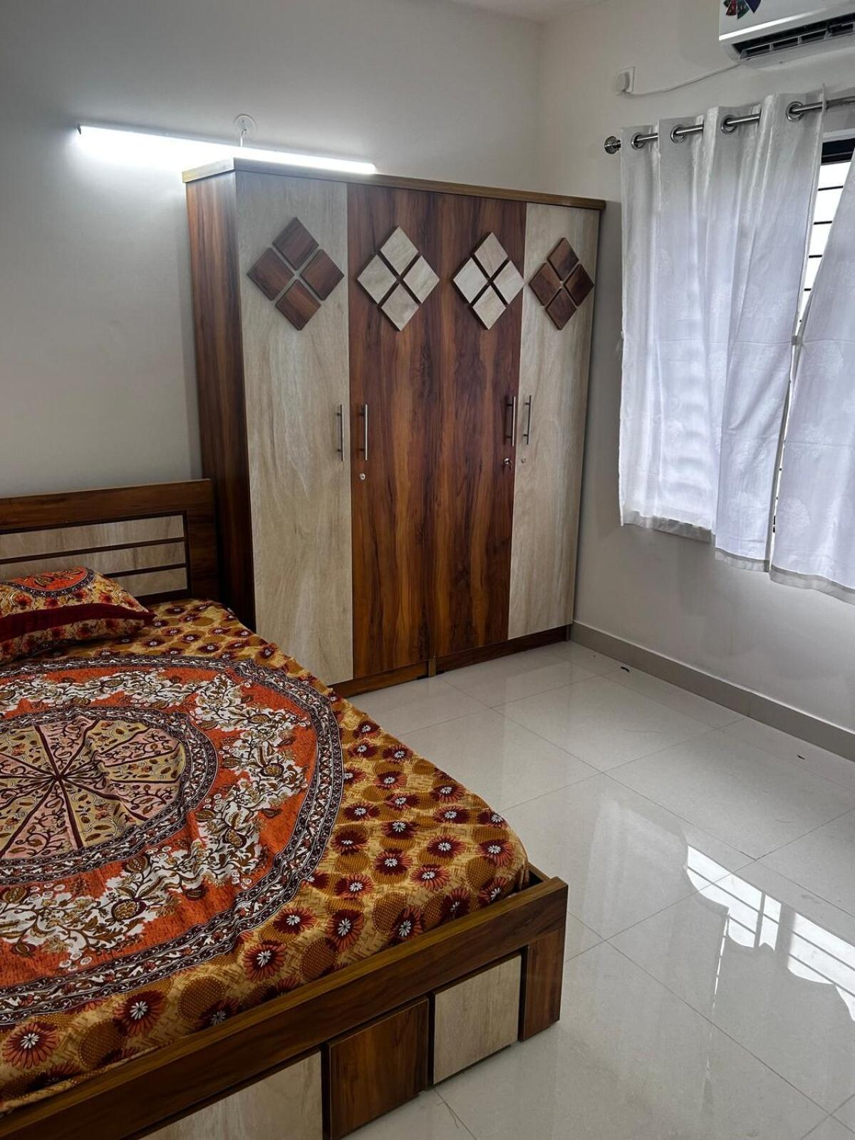 Apartment 2-3 Bhk Furnished Flat With Amenities *
