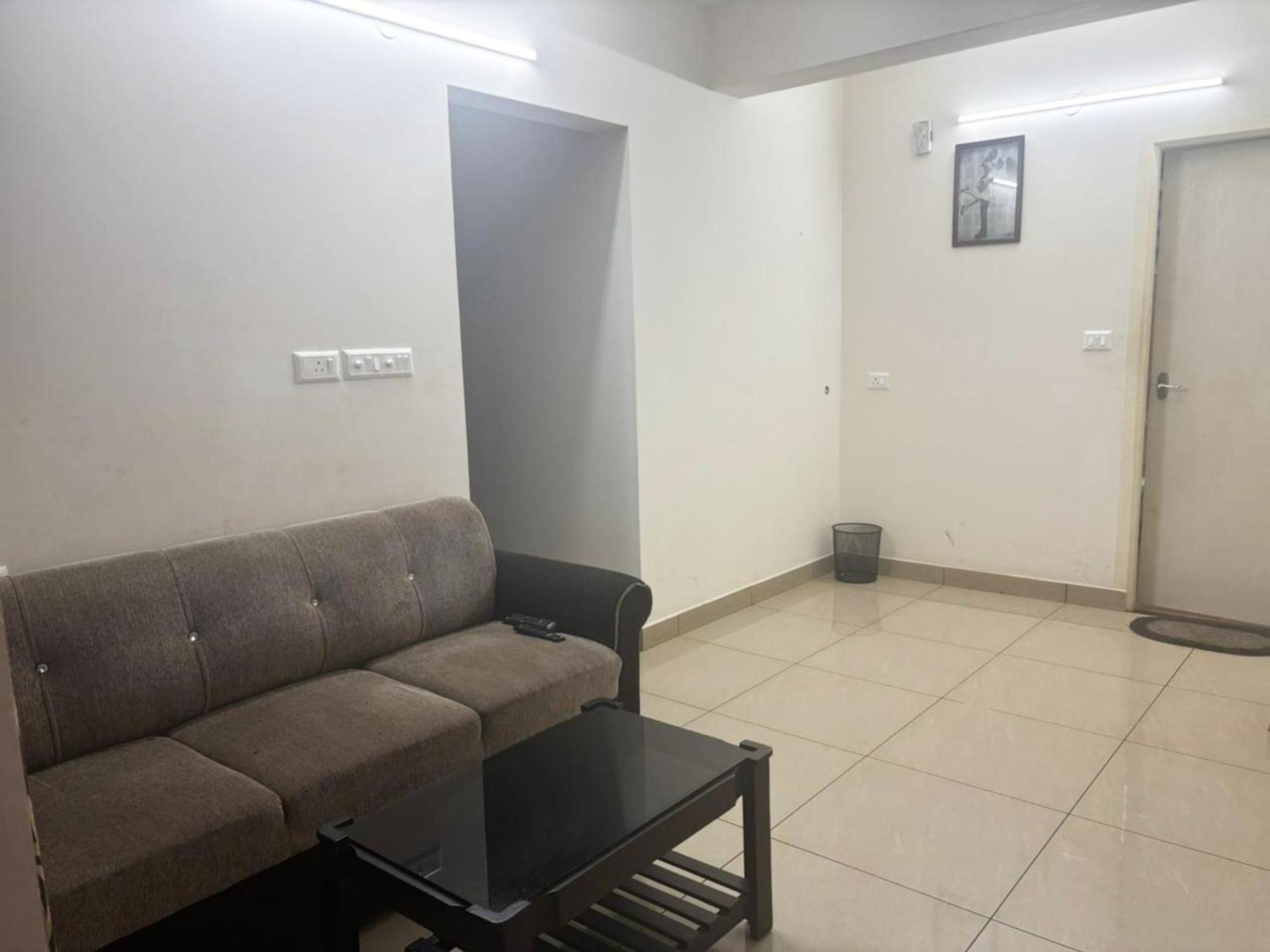 Esha - Apartment