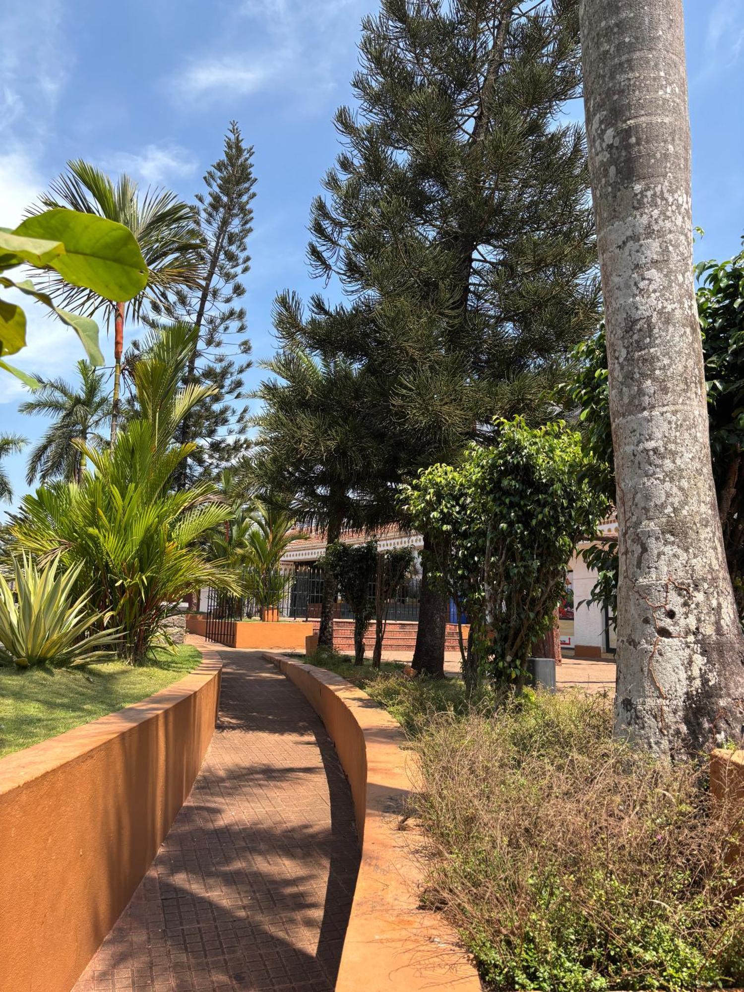 Hotel Manasa Water Park And Mangalore