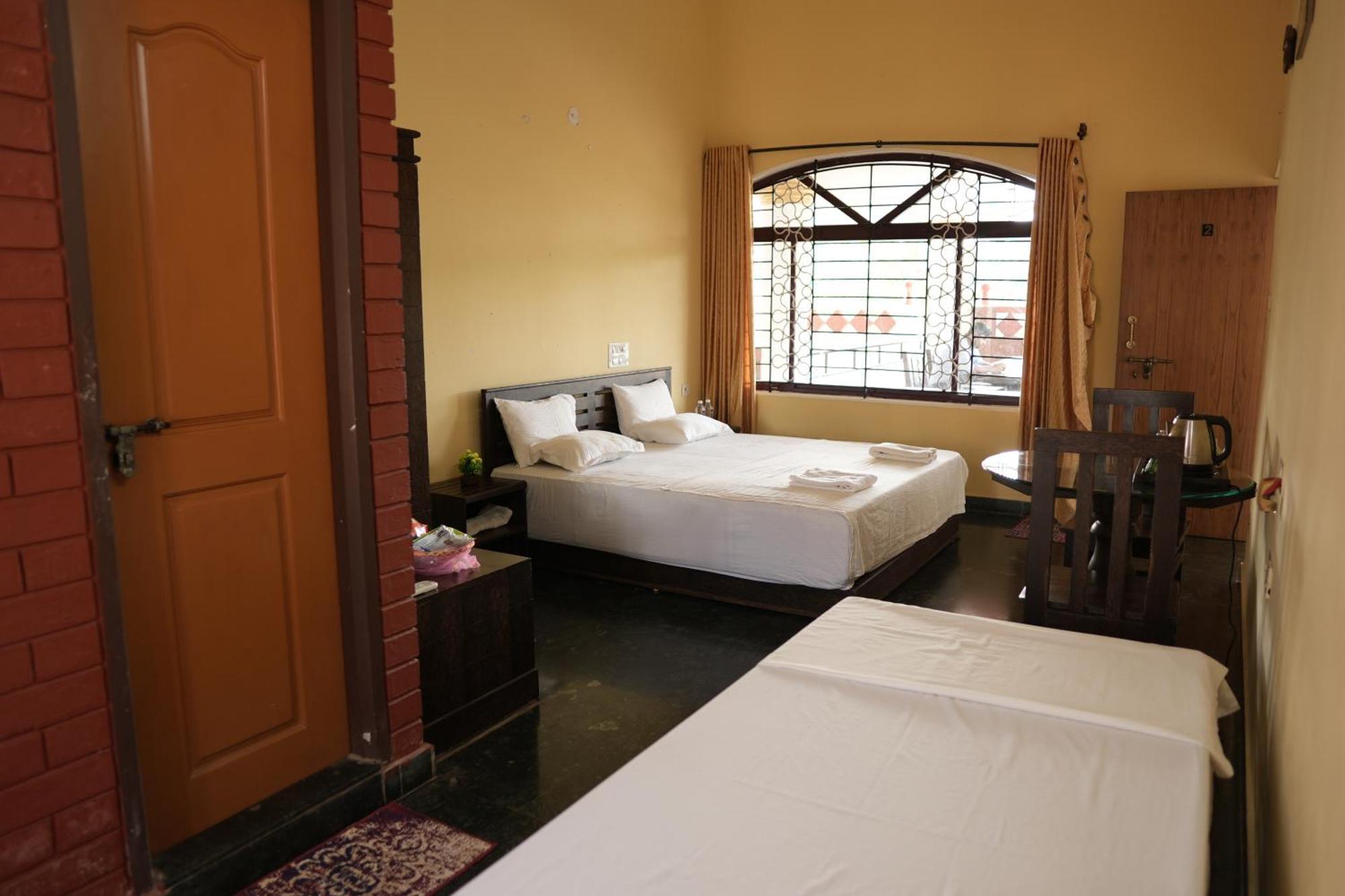 Hotel Manasa Water Park And Mangalore