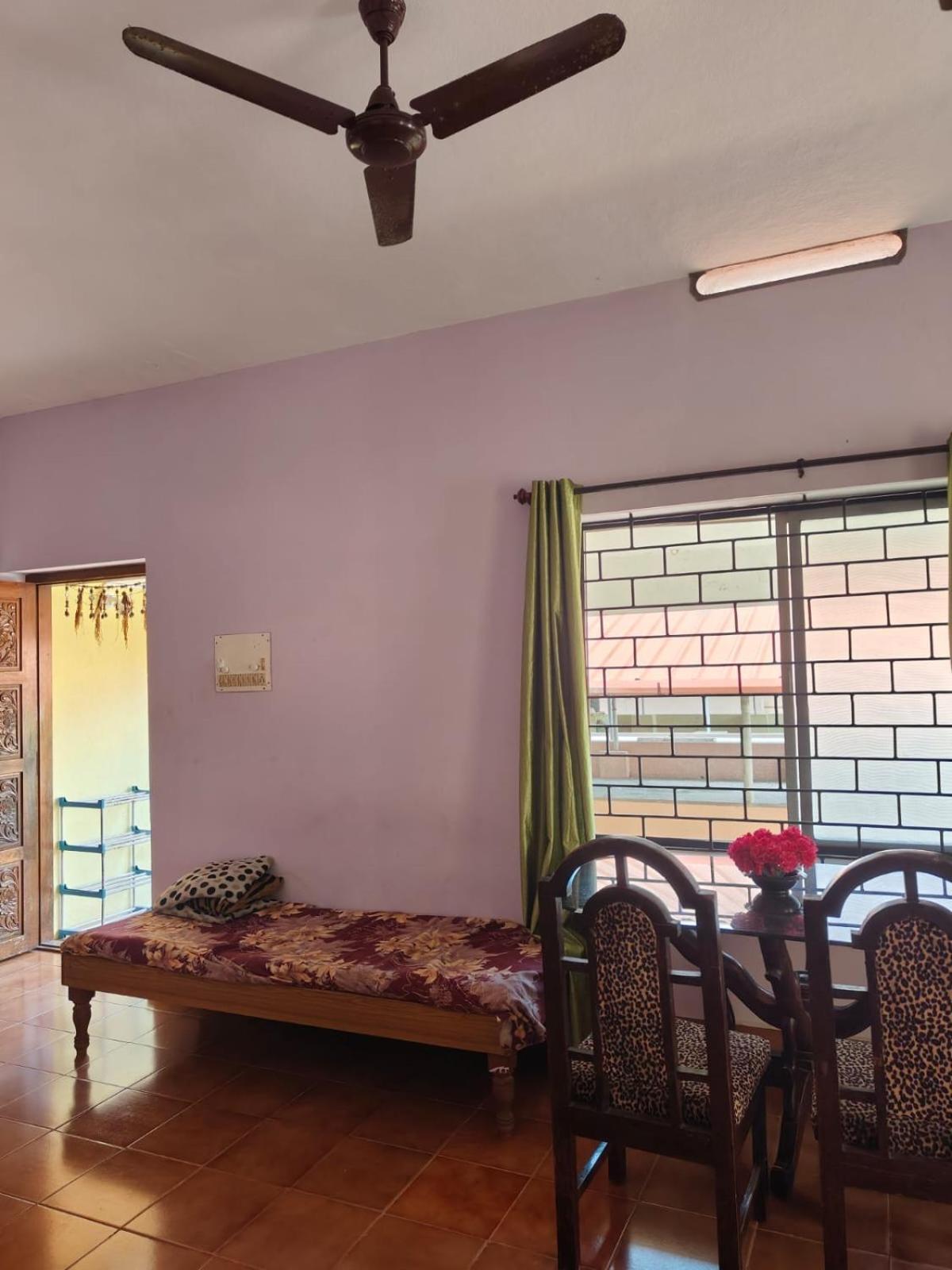 Shreyas - Authentic Holiday home