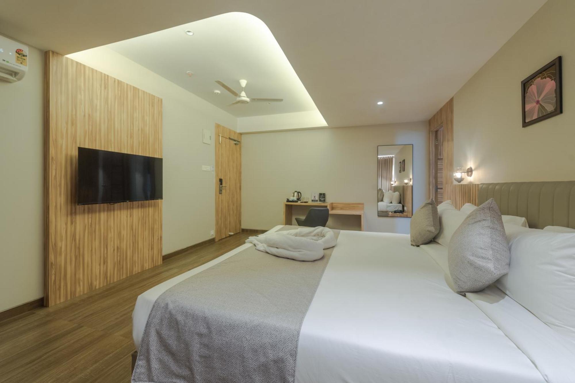 Shoolin Comforts Hotel Mangalore