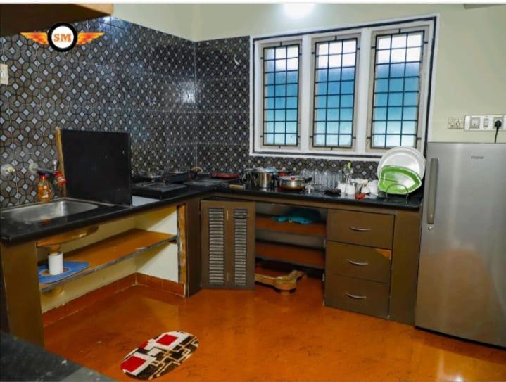 Sm Holiday home Mangalore