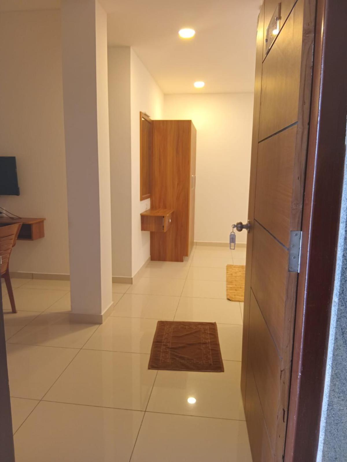 G K Residency Hotel 3*