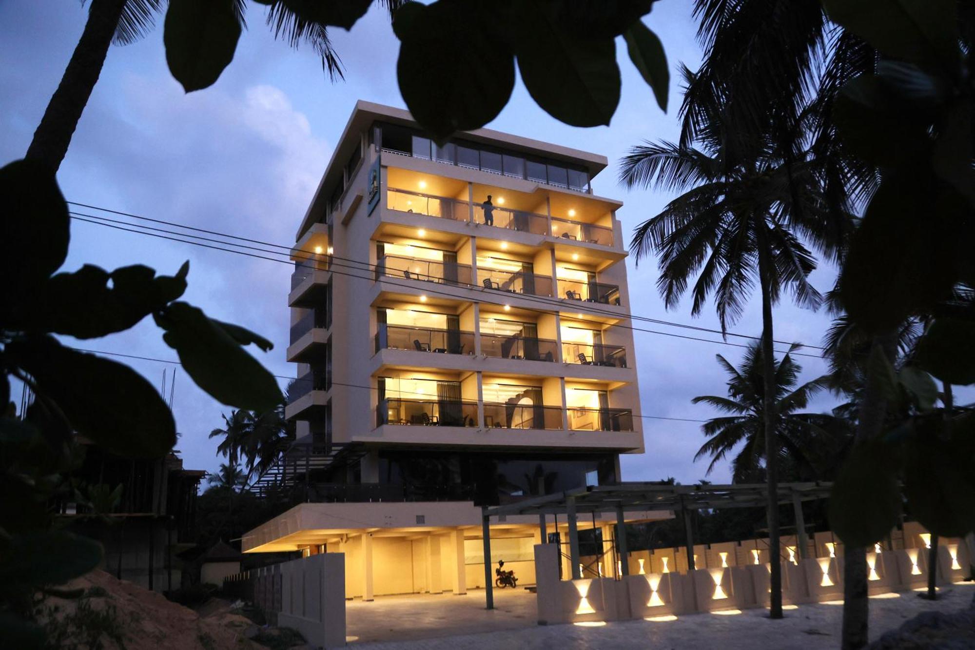 Resort Palm Breeze *